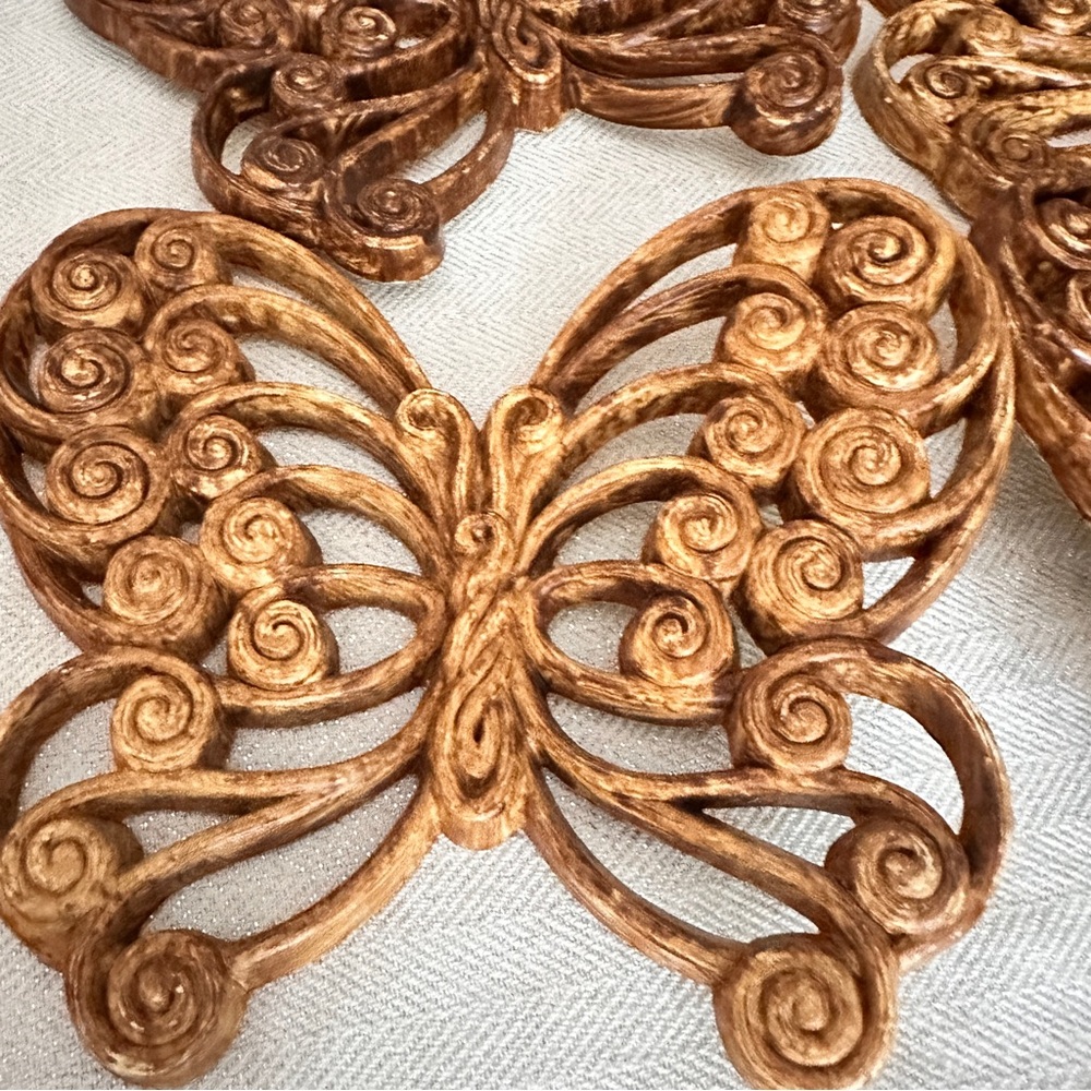 Vintage butterfly wall art set of 4 - Picture 3 of 7